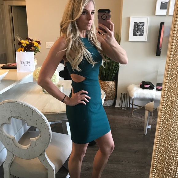 cinq a sept Dresses & Skirts - Cinq a Sept Juno Cocktail Dress in Everglade